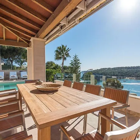 Luxury With Panoramic Sea Views *